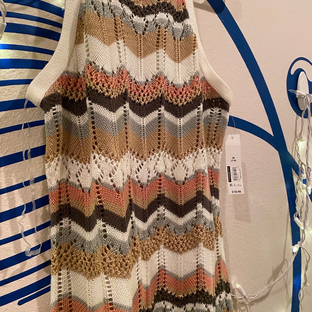 Dress - Picture 3 of 5